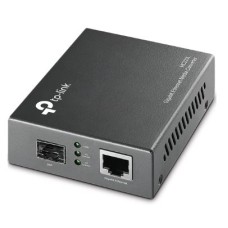 TP-LINK MC220L MEDIA CONVERTER, 1 X GIGABIT SFP PORT, 1 X 10/100/1000 RJ45 PORT, MULTI-MODE/SINGLE-MODE SFP MODULE, UTP CATEGORY 5, 5E, 6 CABLE, PWR, LINK/ACT